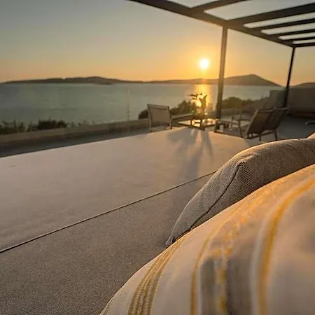 Zoe Seaside Hotel