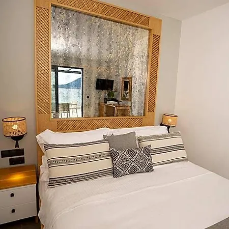 Zoe Seaside Hotel 4*